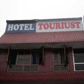 Tourist Hotel, Lansdowne 1